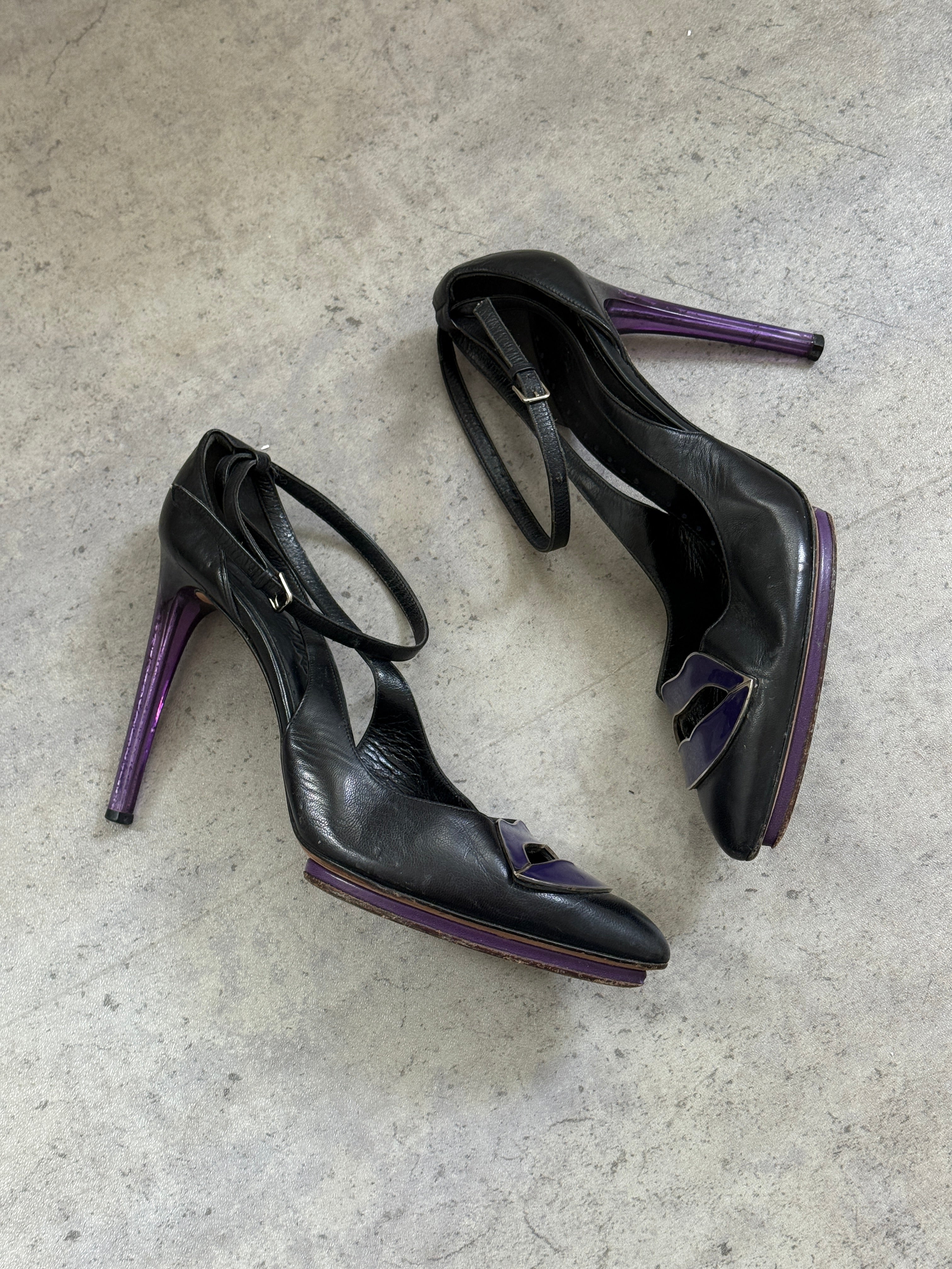 YSL SS 2003 Dali Heels • EU 38.5