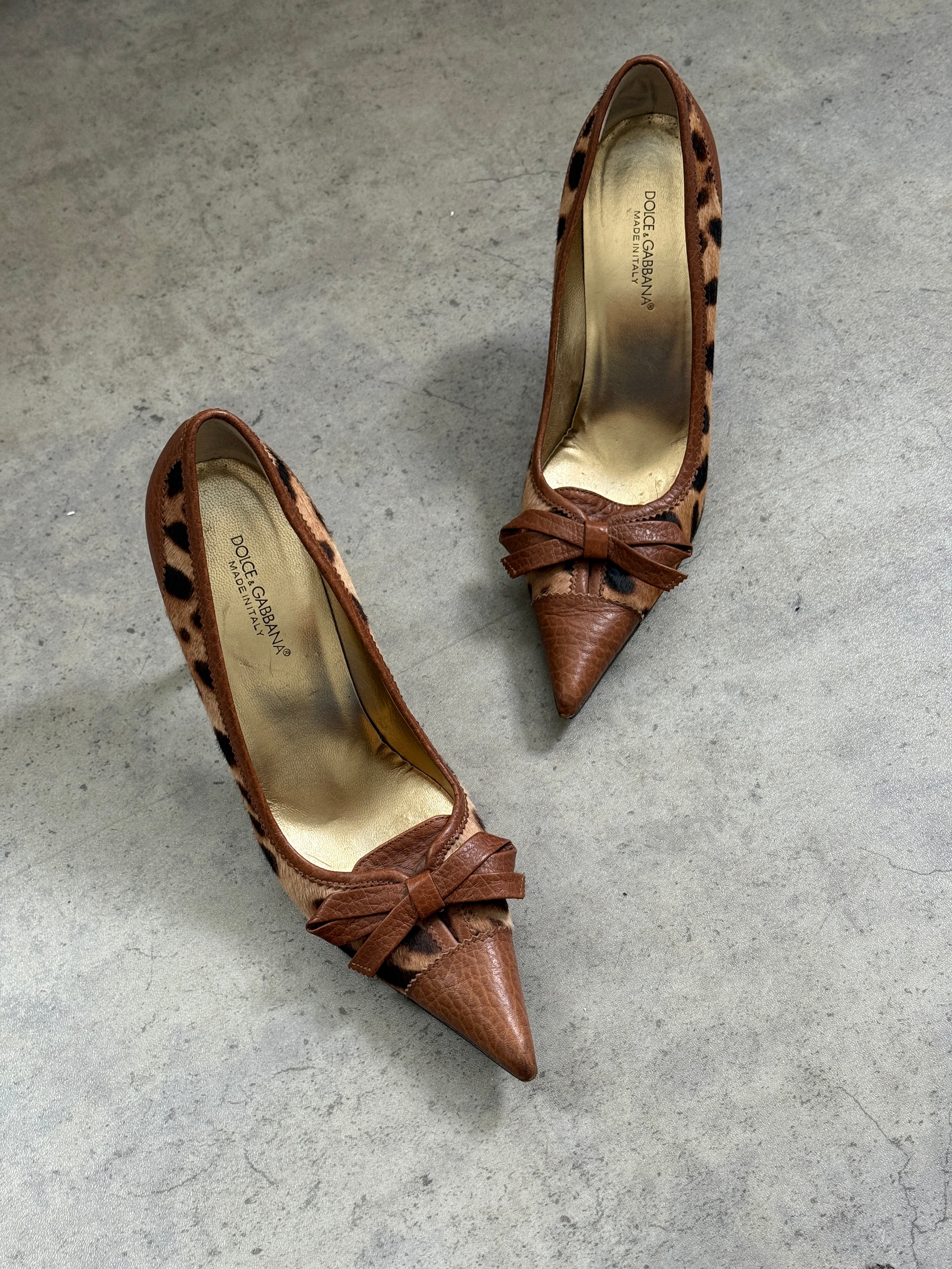 Dolce & Gabbana Leopard Print Court Heels • EU 38.5