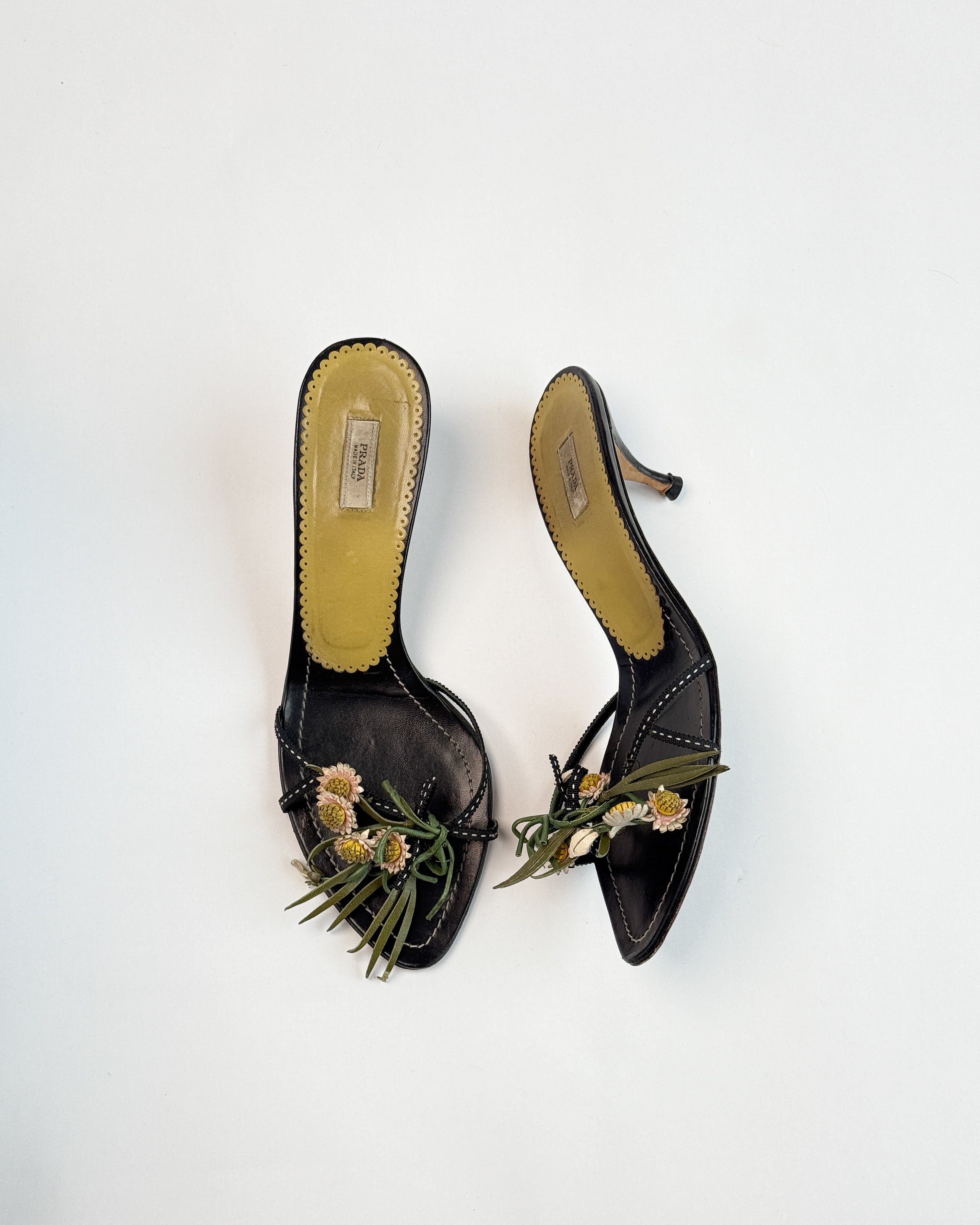 Prada S/S 02 Daisy Bouquet Heels • EU 39.5
