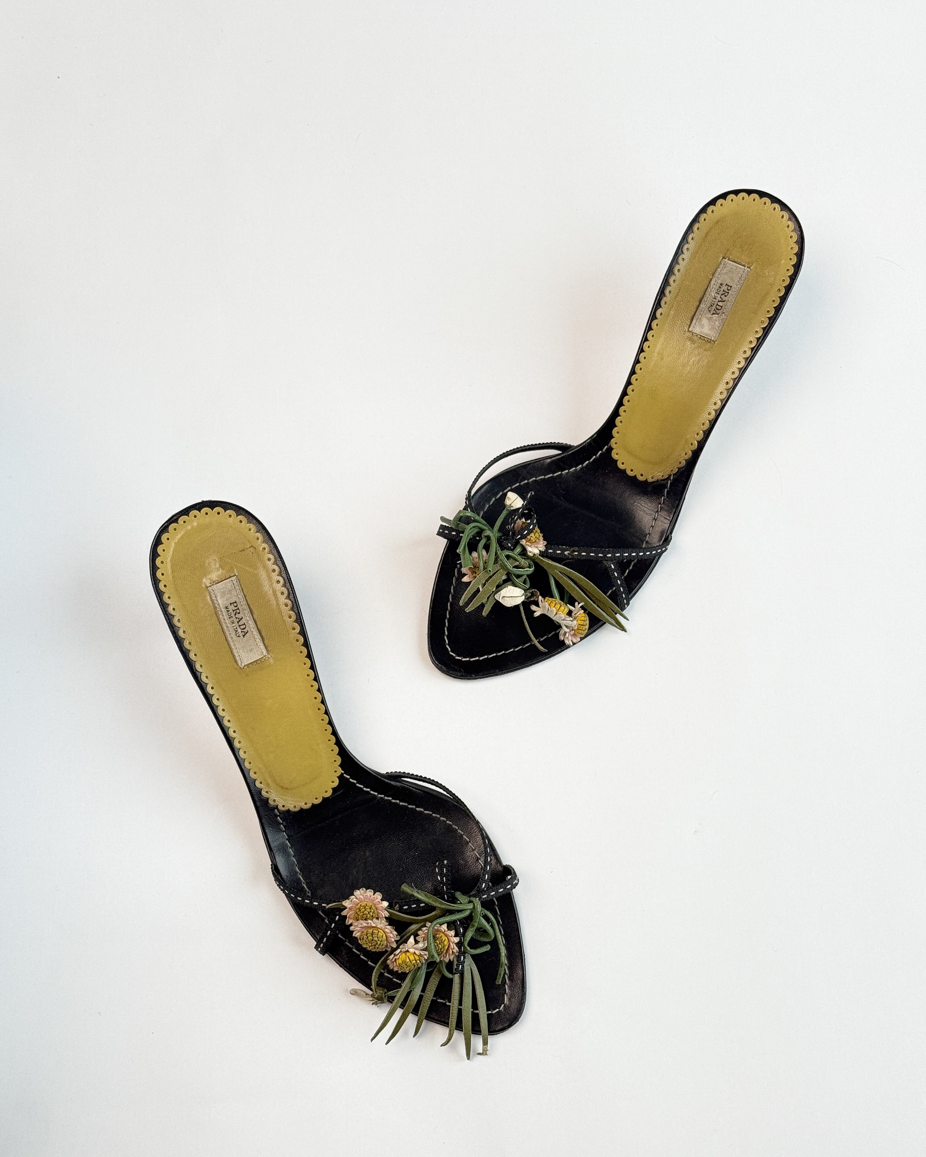 Prada S/S 02 Daisy Bouquet Heels • EU 39.5