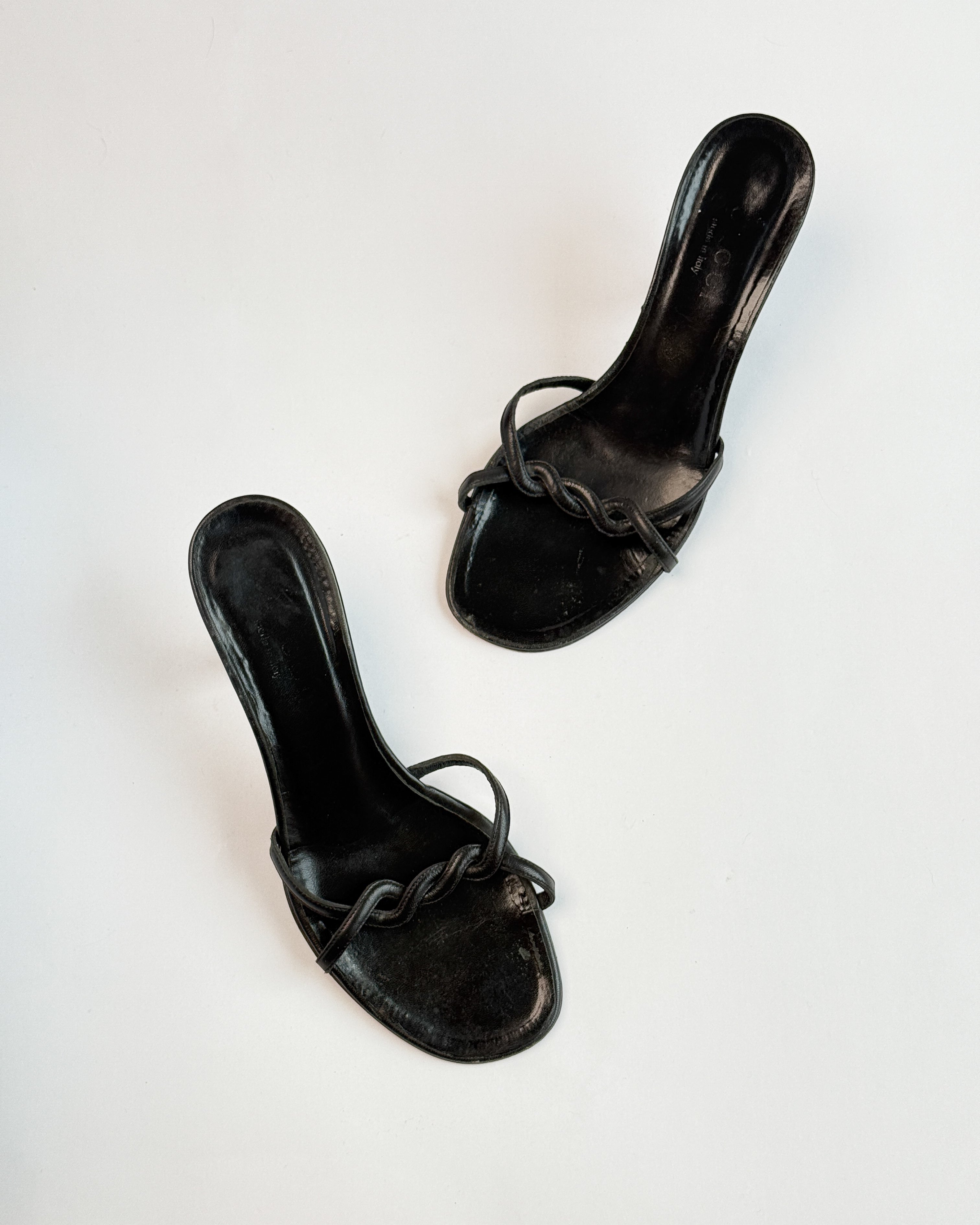 Gucci by Tom Ford Twisted Strap Mules • EU 37.5