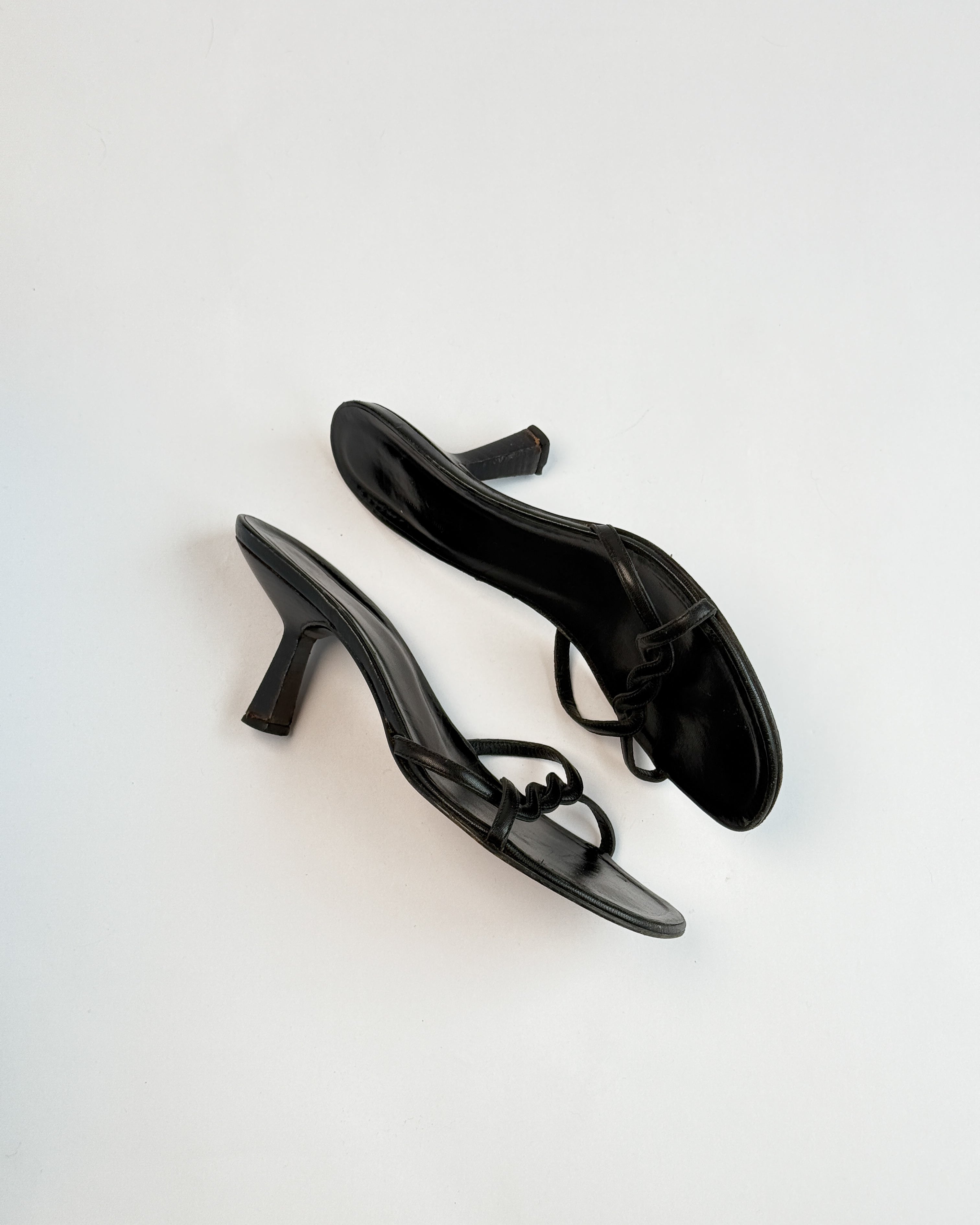 Gucci by Tom Ford Twisted Strap Mules • EU 37.5