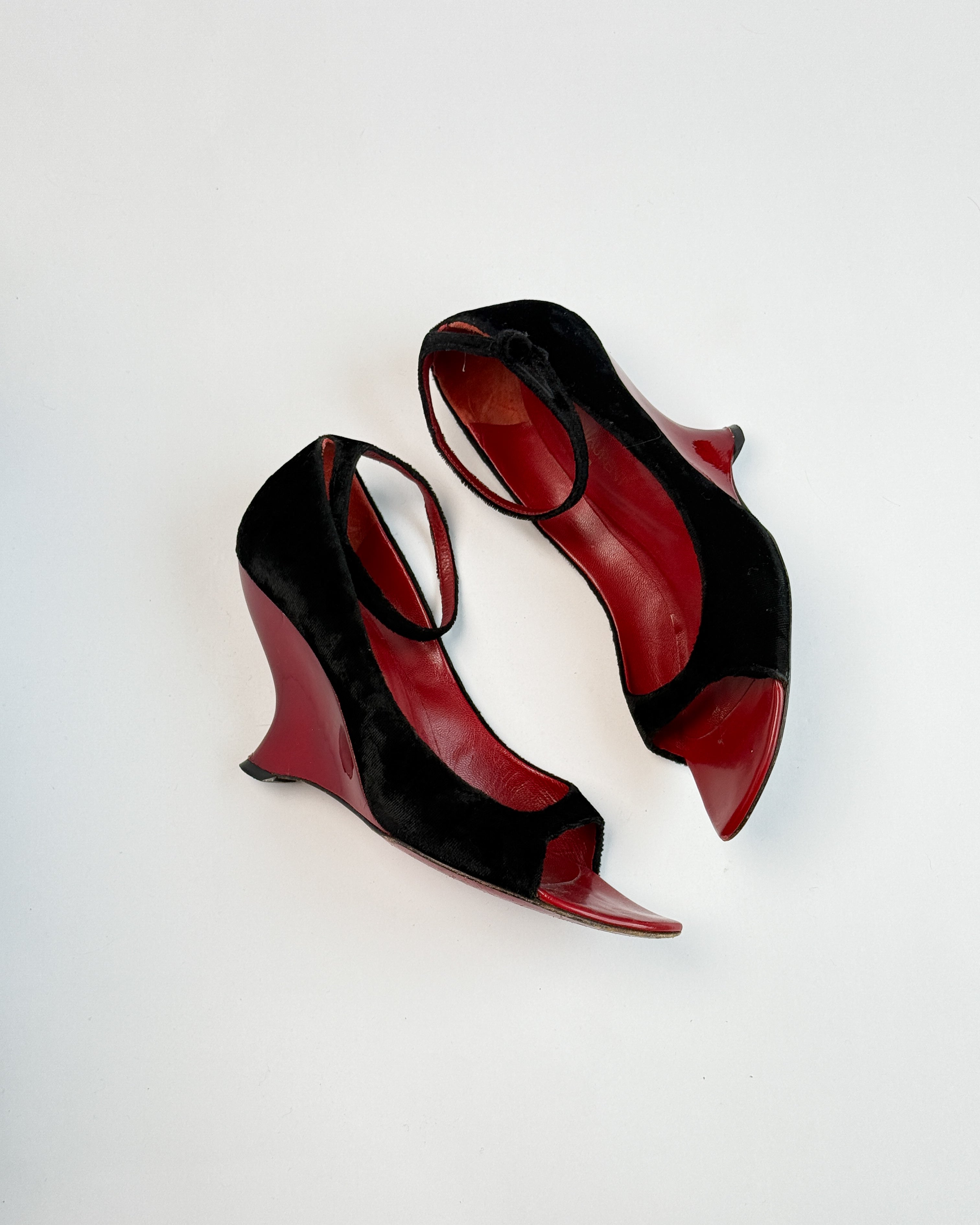 Yves Saint Laurent FW04 Black Suede Wedges • EU 37.5