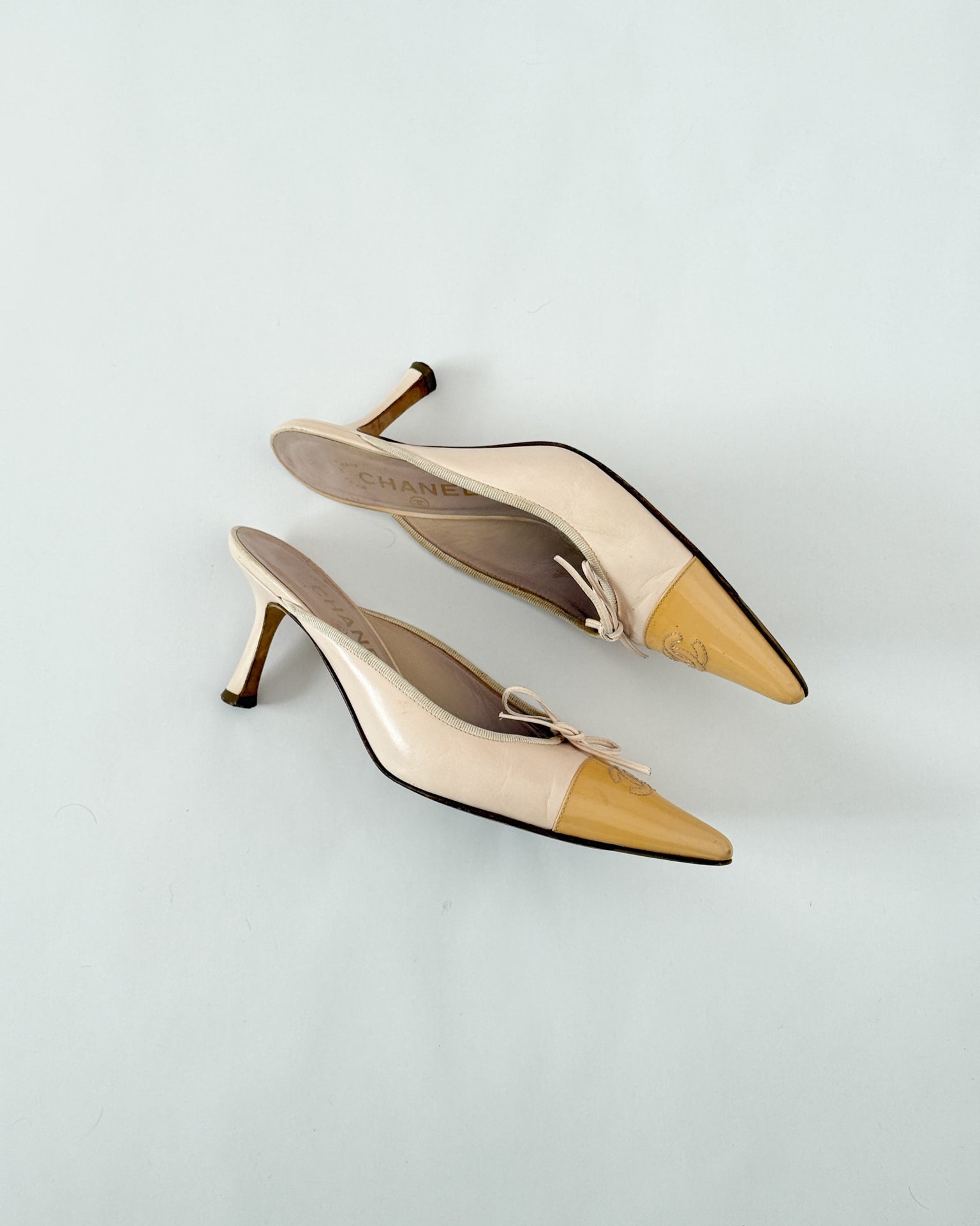 Chanel Two Tone Bow Mules • EU38